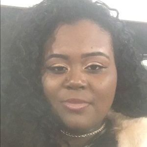 Meet your Posher, Brianna